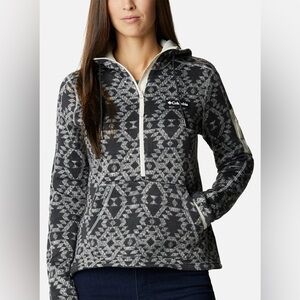 Columbia Women's Black and White Aztec Half Zip